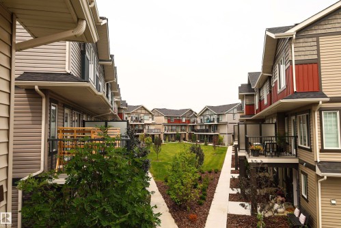 #90 50 Mclaughlin Dr, Spruce Grove, AB - Outdoor With Exterior