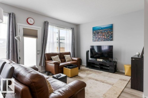 2554 151A Avenue Nw, Edmonton, AB - Indoor Photo Showing Living Room