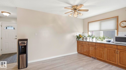 7819 132A Avenue Nw, Edmonton, AB - Indoor Photo Showing Other Room