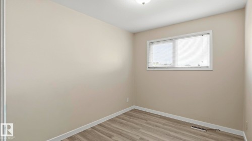 7819 132A Avenue Nw, Edmonton, AB - Indoor Photo Showing Other Room