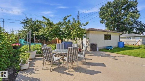 7819 132A Avenue Nw, Edmonton, AB - Outdoor