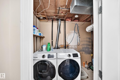 371 Kirkpatrick Crescent Nw, Edmonton, AB - Indoor Photo Showing Laundry Room