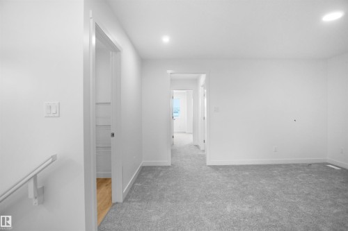 14 Emmet Way, Spruce Grove, AB - Indoor Photo Showing Other Room