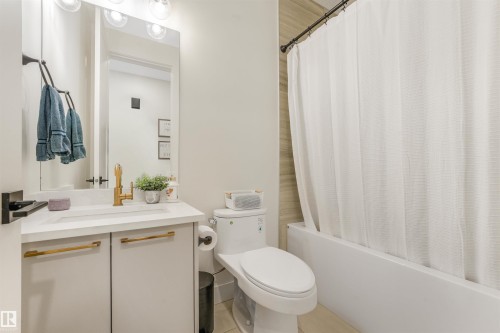 108 Edgefield Way, St. Albert, AB - Indoor Photo Showing Bathroom