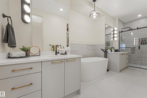 108 Edgefield Way, St. Albert, AB - Indoor Photo Showing Bathroom