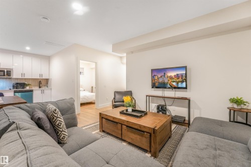 108 Edgefield Way, St. Albert, AB - Indoor Photo Showing Living Room