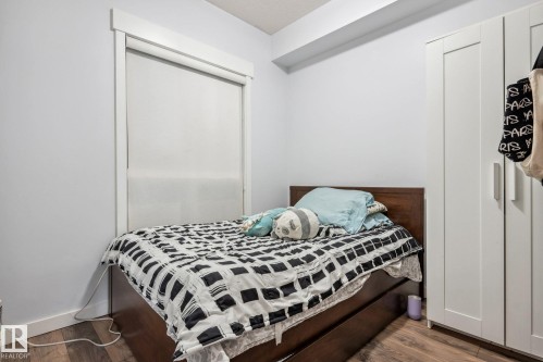 #209 10518 113 St Nw, Edmonton, AB - Indoor Photo Showing Bedroom