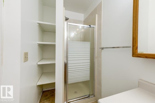 3908 28 Avenue Nw, Edmonton, AB - Indoor