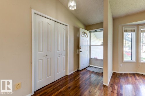 3908 28 Avenue Nw, Edmonton, AB - Indoor Photo Showing Other Room