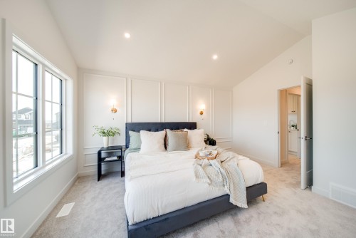 54 Clichy Close, St. Albert, AB - Indoor Photo Showing Bedroom