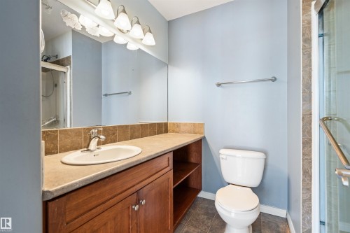 #209 802 12 St, Cold Lake, AB - Indoor Photo Showing Bathroom