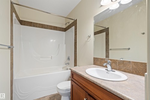 #209 802 12 St, Cold Lake, AB - Indoor Photo Showing Bathroom