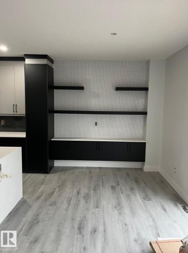2 Southbridge Court, Calmar, AB - Indoor