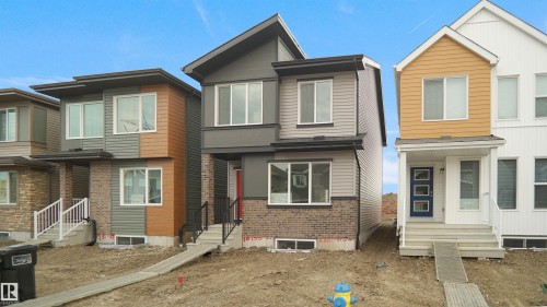 225 Falcon Crescent   Leduc, AB T0B 3M3