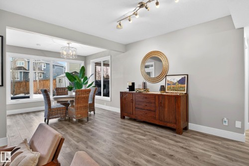 9036 24 Avenue Sw, Edmonton, AB - Indoor