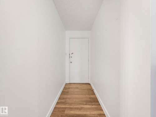 #406 9816 112 St Nw, Edmonton, AB - Indoor Photo Showing Other Room