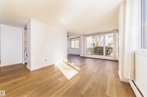 #406 9816 112 St Nw, Edmonton, AB - Indoor