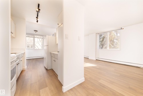 #406 9816 112 St Nw, Edmonton, AB - Indoor