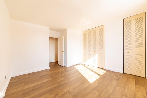 #406 9816 112 St Nw, Edmonton, AB - Indoor Photo Showing Other Room