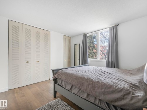 #406 9816 112 St Nw, Edmonton, AB - Indoor Photo Showing Bedroom