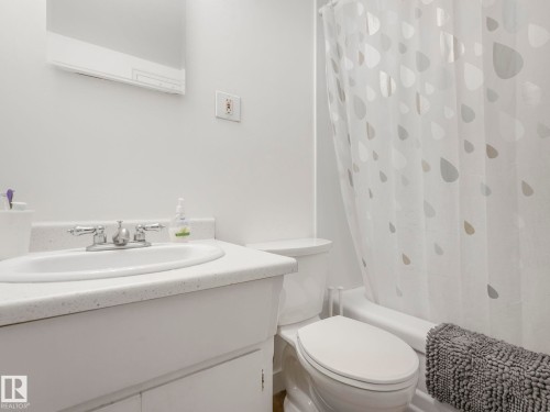 #406 9816 112 St Nw, Edmonton, AB - Indoor Photo Showing Bathroom