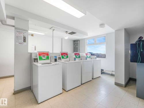 #406 9816 112 St Nw, Edmonton, AB - Indoor Photo Showing Laundry Room