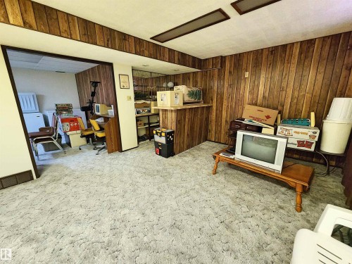 5118 49 Avenue, St. Paul Town, AB - Indoor
