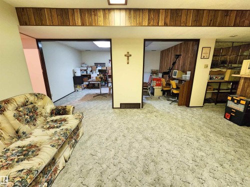 5118 49 Avenue, St. Paul Town, AB - Indoor