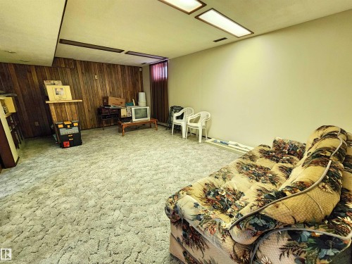 5118 49 Avenue, St. Paul Town, AB - Indoor