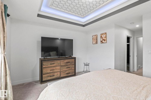 3523 5A Avenue Sw, Edmonton, AB - Indoor Photo Showing Bedroom