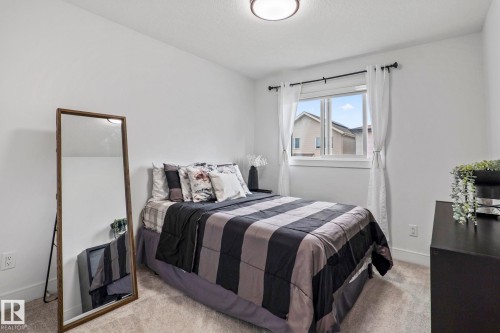 3523 5A Avenue Sw, Edmonton, AB - Indoor Photo Showing Bedroom
