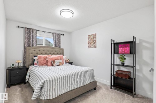 3523 5A Avenue Sw, Edmonton, AB - Indoor Photo Showing Bedroom
