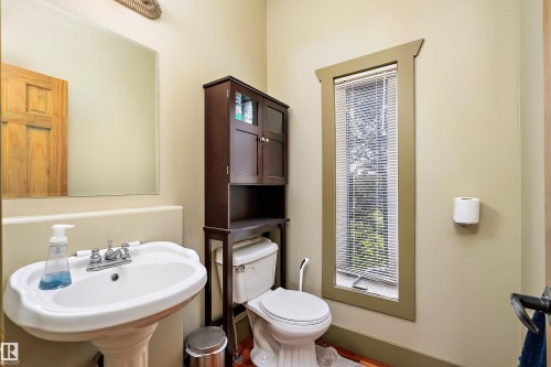 48003 Rr271, Rural Leduc County, AB - Indoor Photo Showing Bathroom