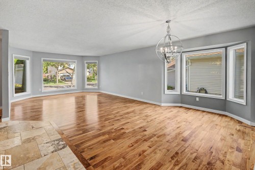 90 Dufferin Street, St. Albert, AB - Indoor