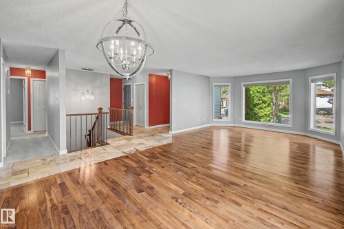 90 Dufferin Street, St. Albert, AB - Indoor