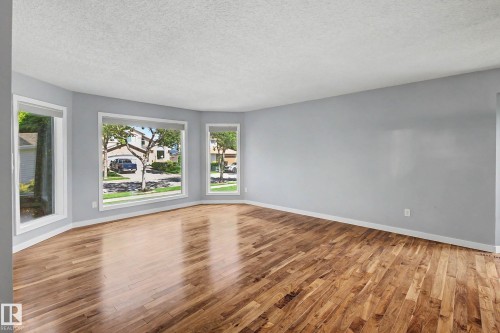 90 Dufferin Street, St. Albert, AB - Indoor Photo Showing Other Room