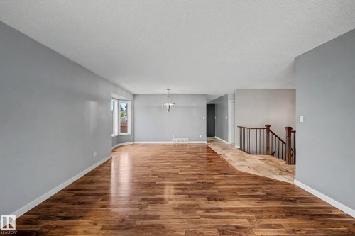 90 Dufferin Street, St. Albert, AB - Indoor Photo Showing Other Room