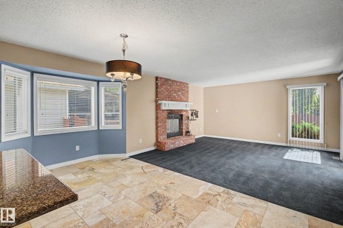 90 Dufferin Street, St. Albert, AB - Indoor With Fireplace