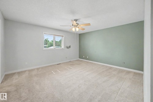 90 Dufferin Street, St. Albert, AB - Indoor Photo Showing Other Room