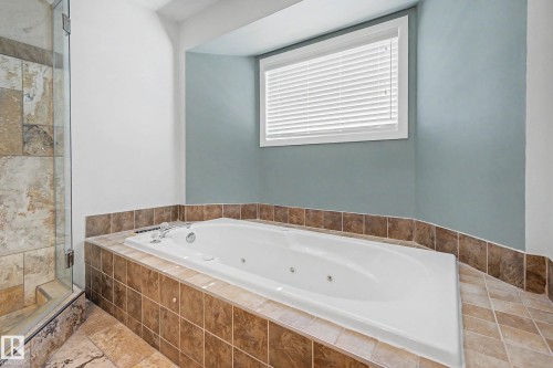 90 Dufferin Street, St. Albert, AB - Indoor Photo Showing Bathroom