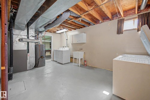 90 Dufferin Street, St. Albert, AB - Indoor
