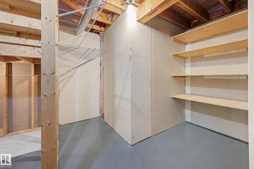 90 Dufferin Street, St. Albert, AB - Indoor Photo Showing Basement