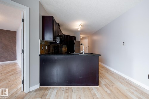 #304 9336 Jasper Av Nw, Edmonton, AB - Indoor Photo Showing Other Room