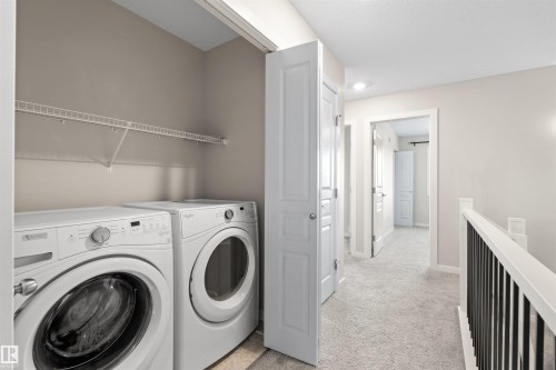 16040 11 Avenue Sw, Edmonton, AB - Indoor Photo Showing Laundry Room