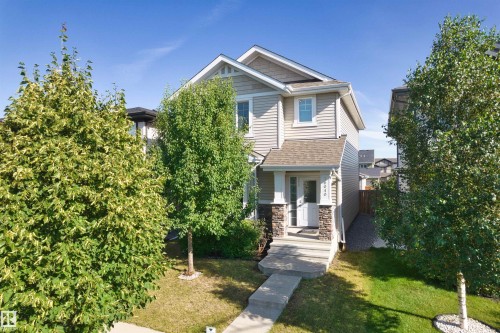 16040 11 Avenue Sw, Edmonton, AB - Outdoor