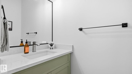 19 Holt Cove, Spruce Grove, AB - Indoor Photo Showing Bathroom