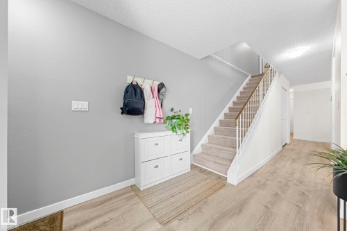 10518 84 Avenue Nw, Edmonton, AB - Indoor Photo Showing Other Room