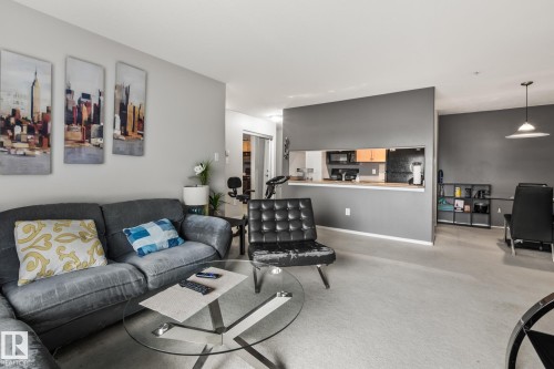 #132 50 Woodsmere Close, Fort Saskatchewan, AB - Indoor Photo Showing Living Room