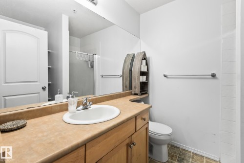 #132 50 Woodsmere Close, Fort Saskatchewan, AB - Indoor Photo Showing Bathroom