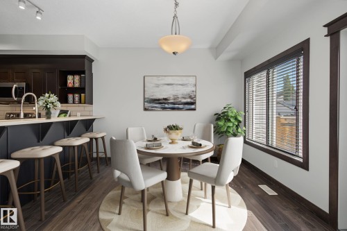 29 Hudson Cove, Spruce Grove, AB - Indoor Photo Showing Dining Room